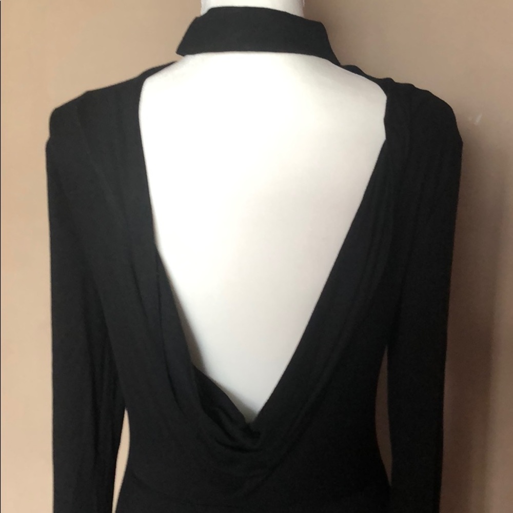 elegant black dress 👗 with uneven layers and open back - Picture 3 of 3